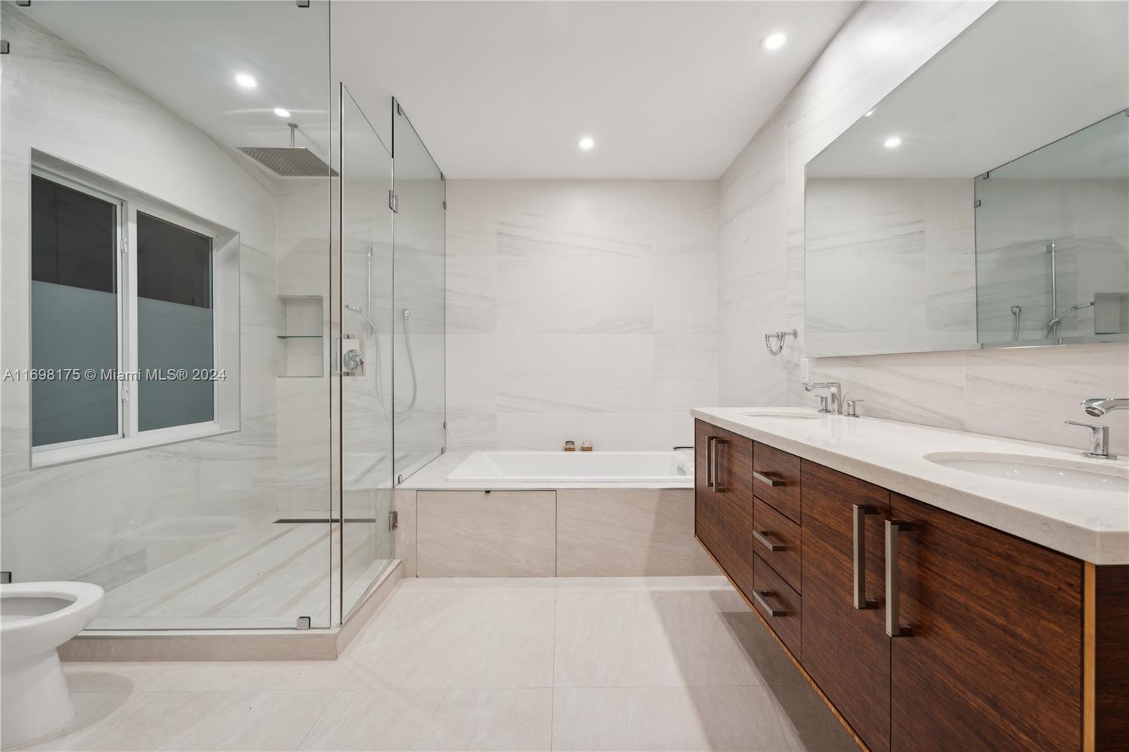 MIAMI SHORES SEC 4 AMD PL - Residential