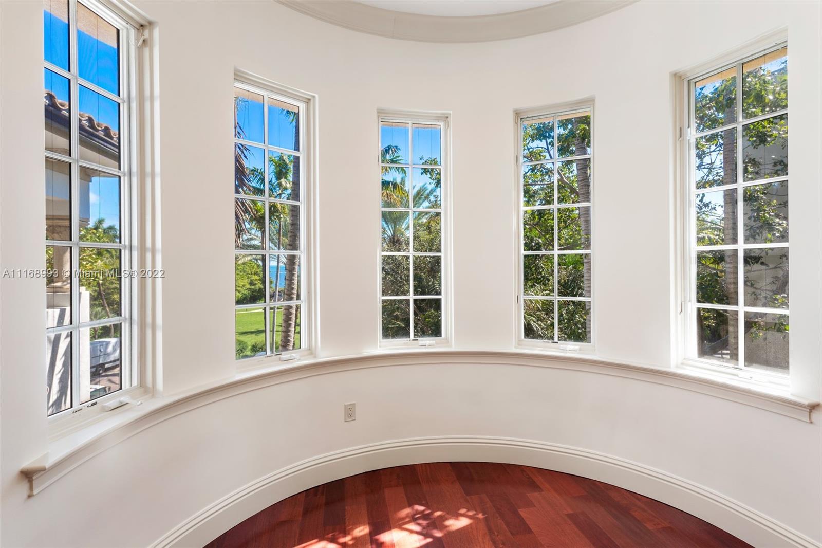 HUGHES COVE - Residential