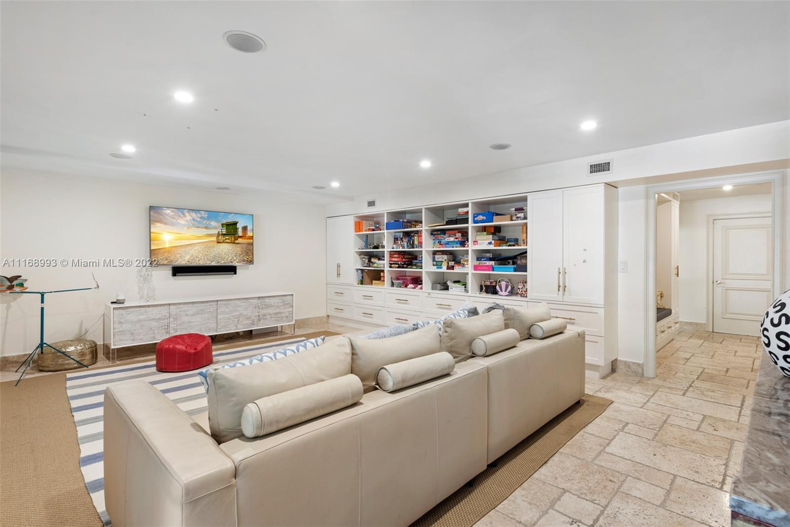 HUGHES COVE - Residential