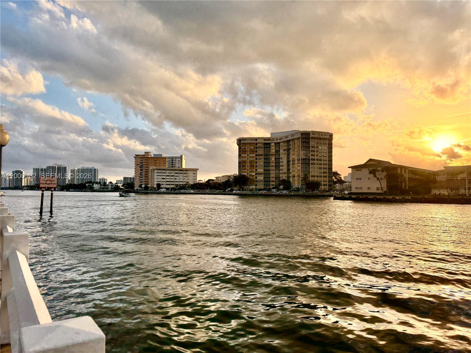 IMPERIAL TOWERS CONDO - Residential