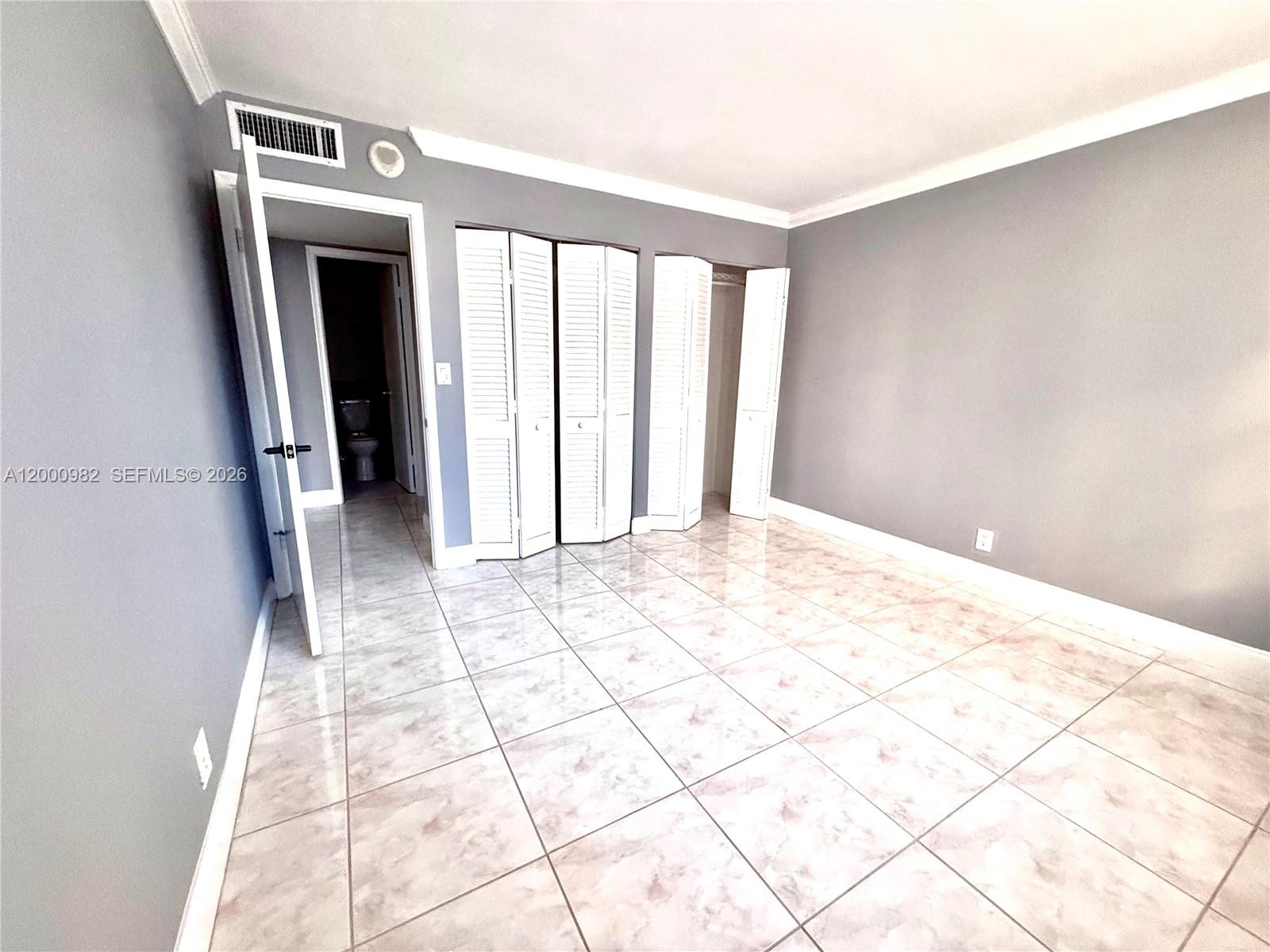 IMPERIAL TOWERS CONDO - Residential