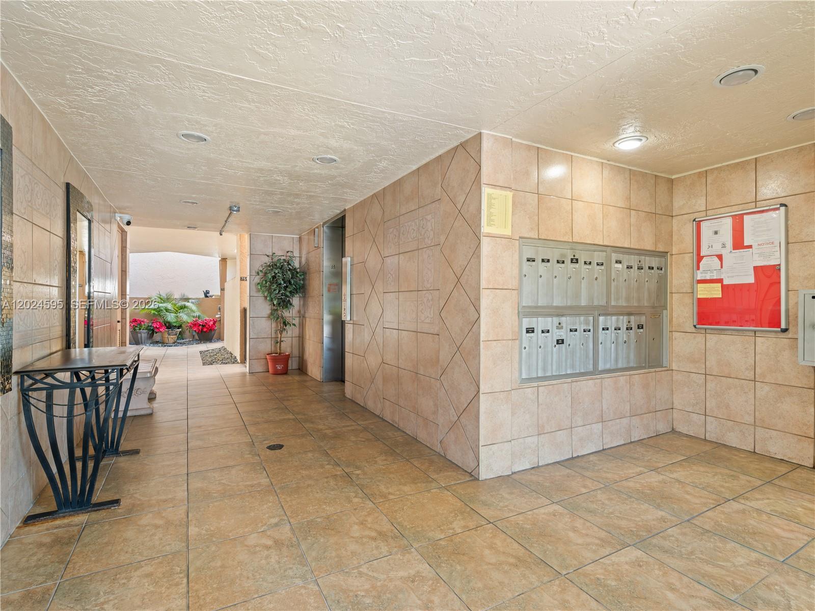 FAIRFAX CONDOMINIUM H - Residential