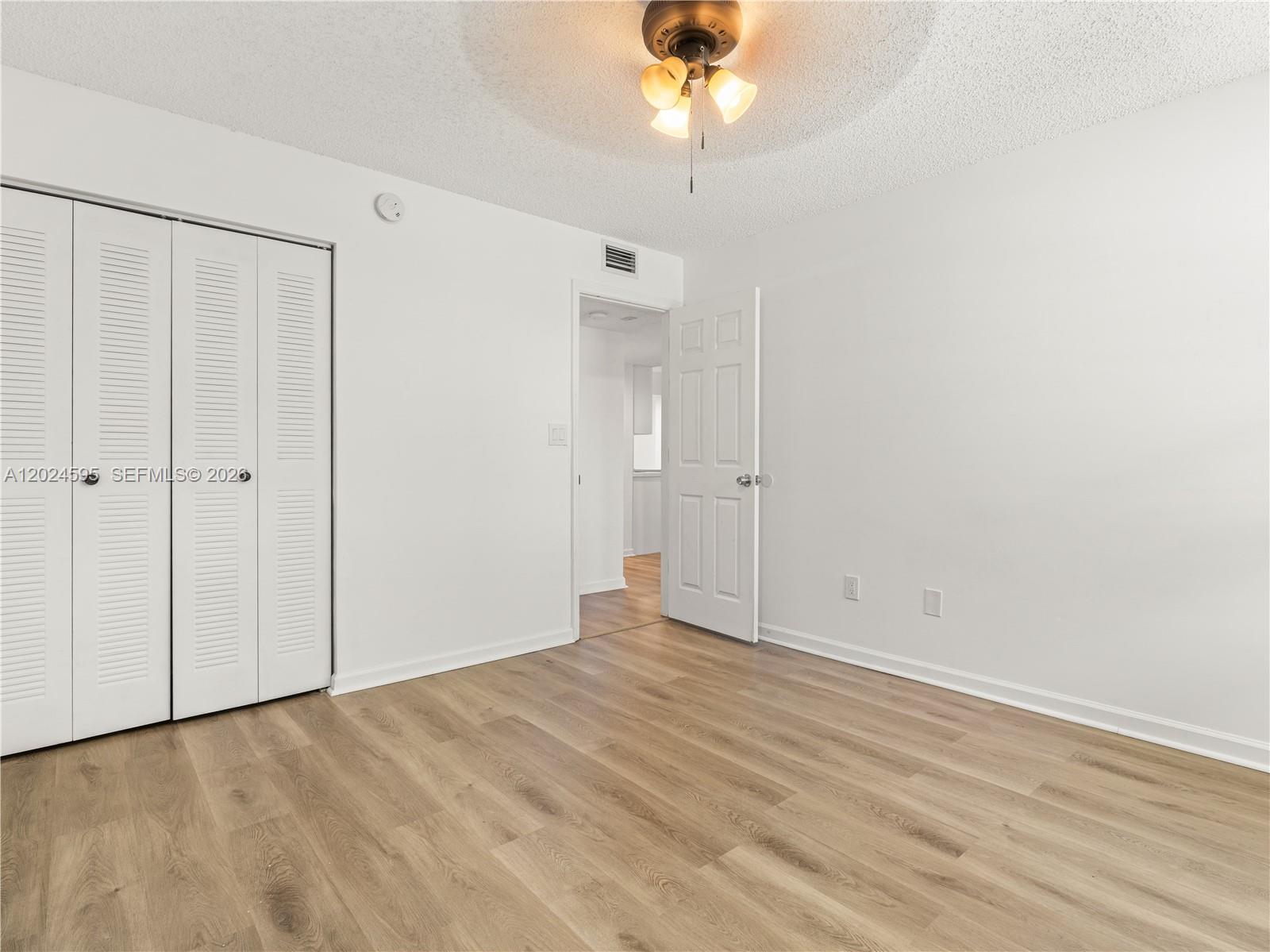 FAIRFAX CONDOMINIUM H - Residential