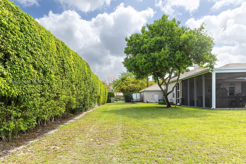 COUNTRY GLEN - Residential