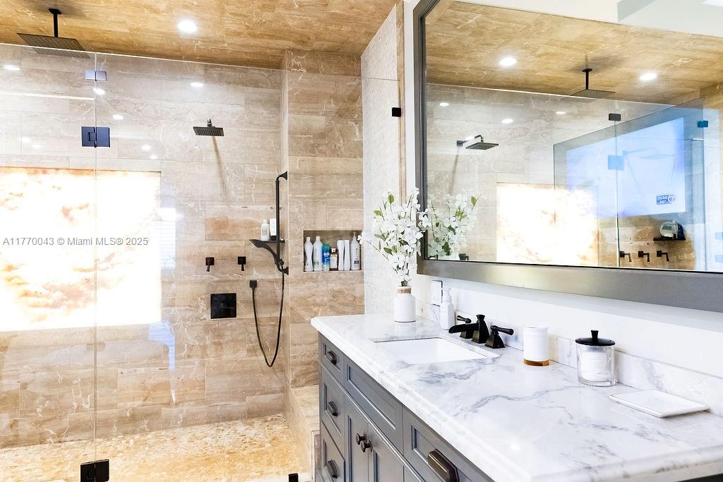 COUNTRY GLEN - Residential