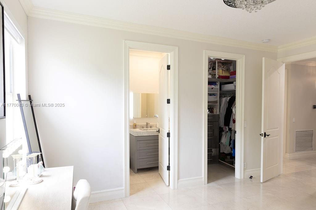 COUNTRY GLEN - Residential