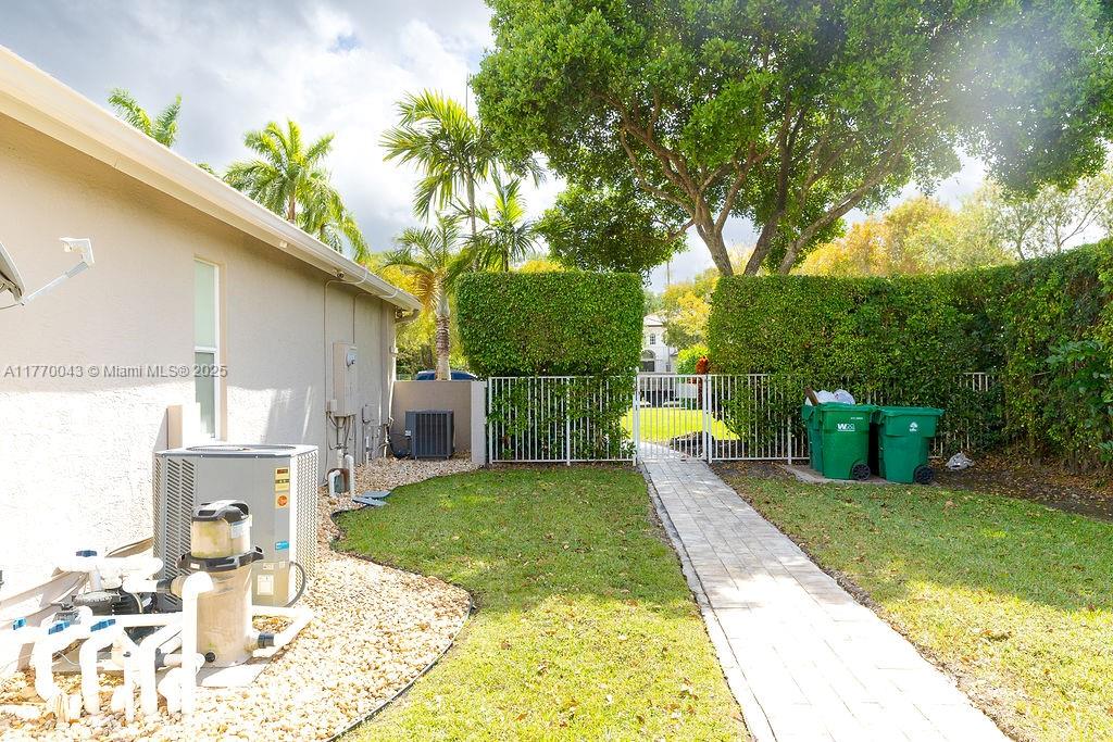 COUNTRY GLEN - Residential