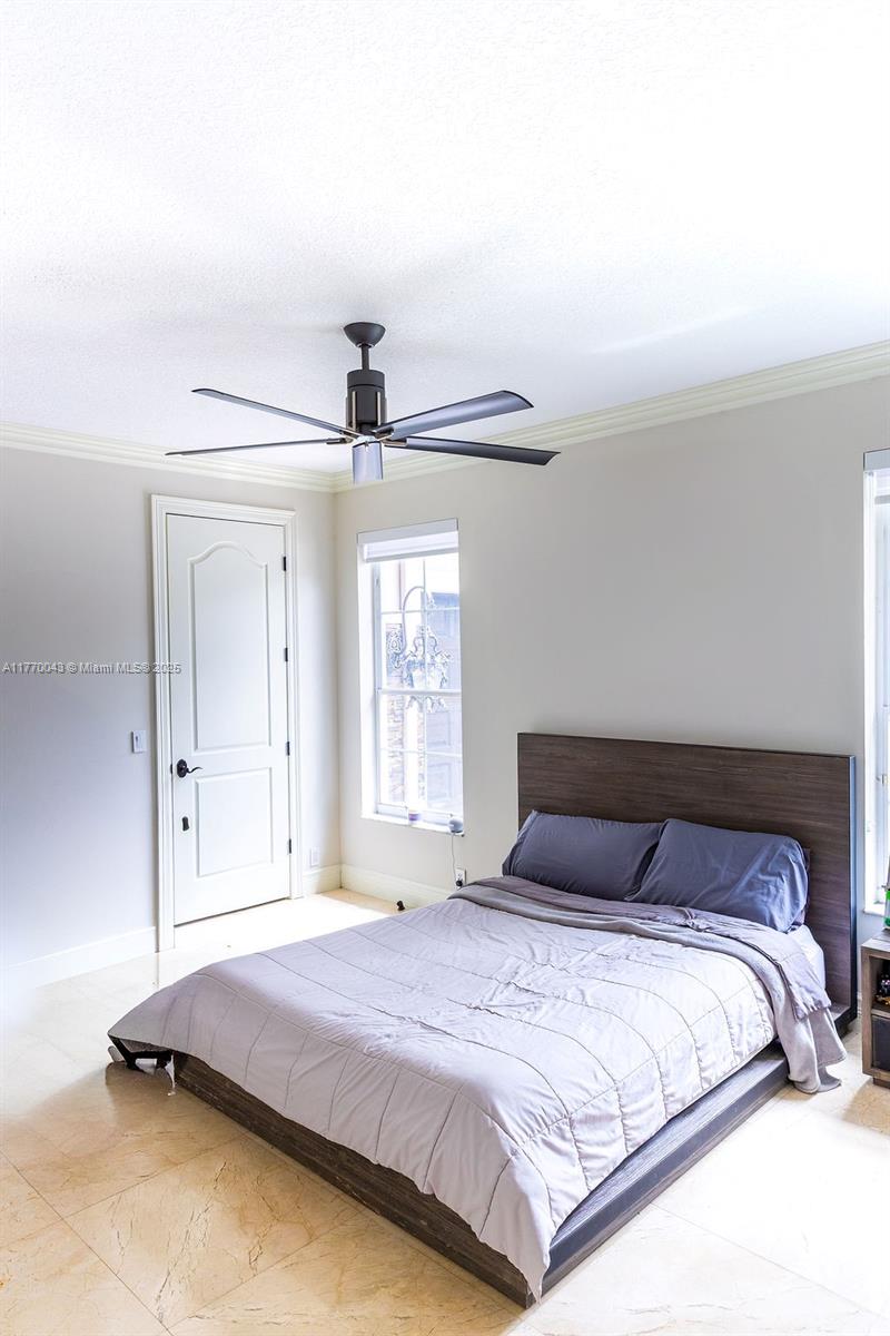 COUNTRY GLEN - Residential