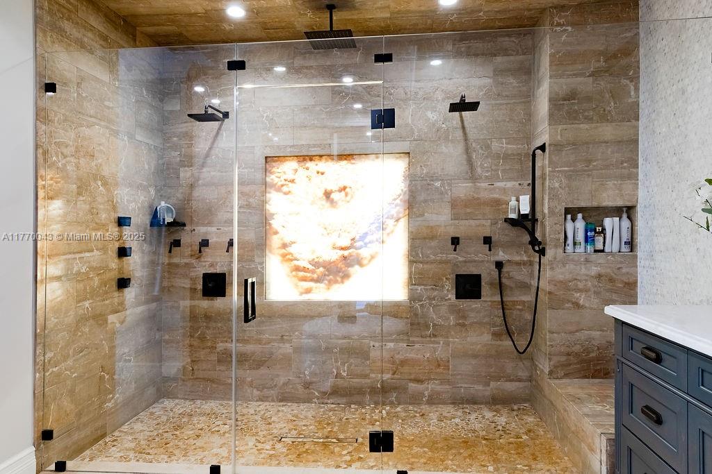 COUNTRY GLEN - Residential