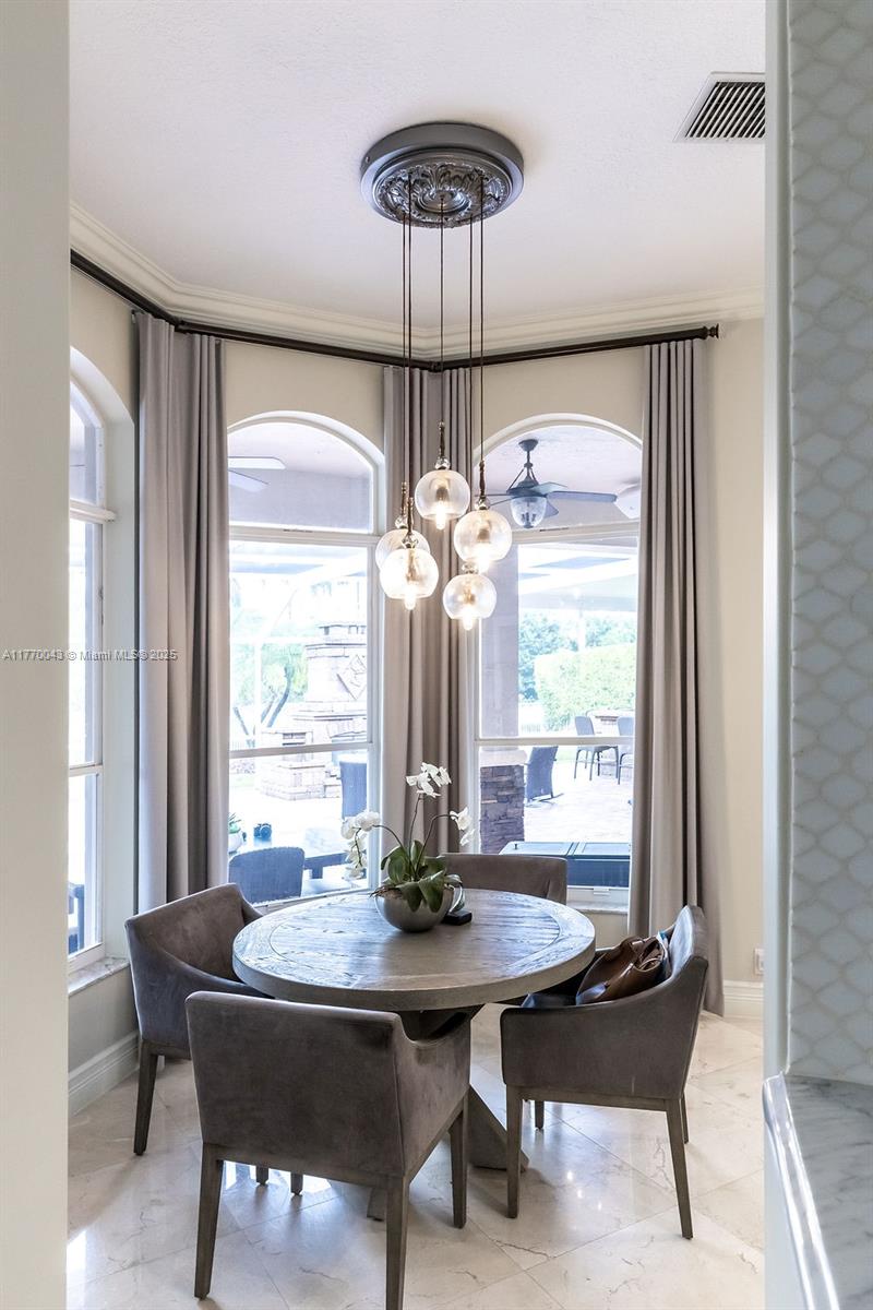 COUNTRY GLEN - Residential