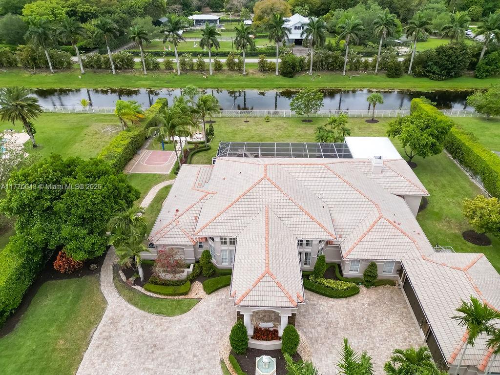 COUNTRY GLEN - Residential