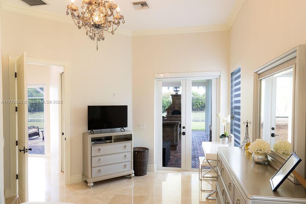 COUNTRY GLEN - Residential