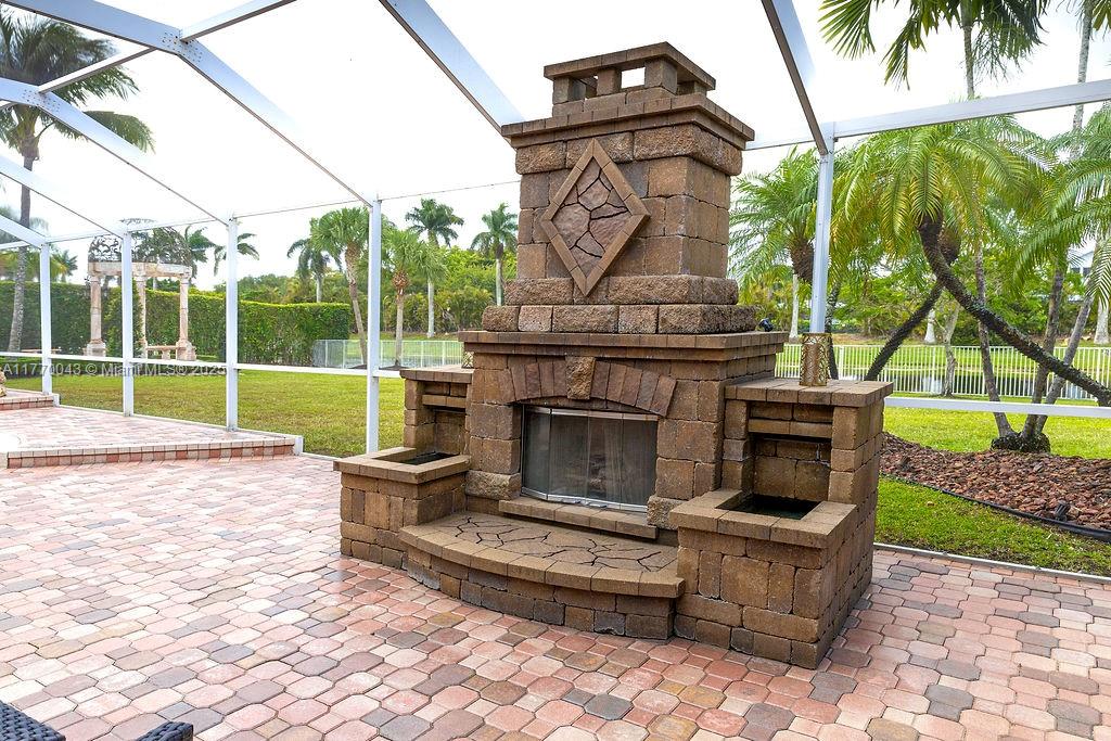 COUNTRY GLEN - Residential