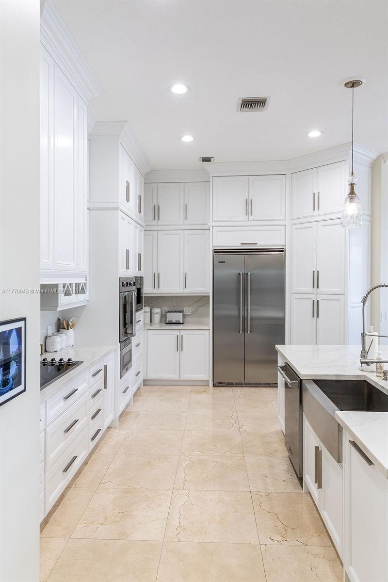 COUNTRY GLEN - Residential