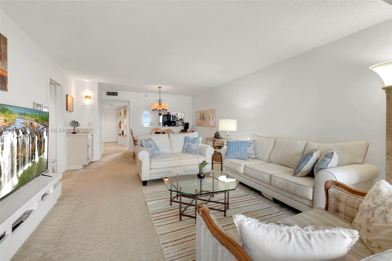 CYPRESS BEND CONDOMINIUM - Residential Lease