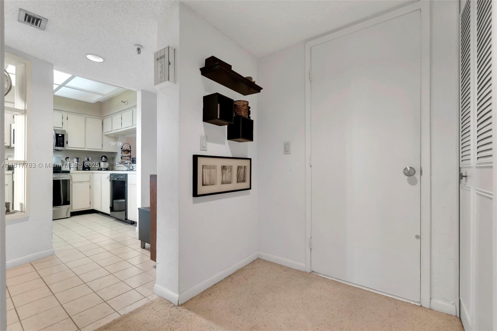 CYPRESS BEND CONDOMINIUM - Residential Lease