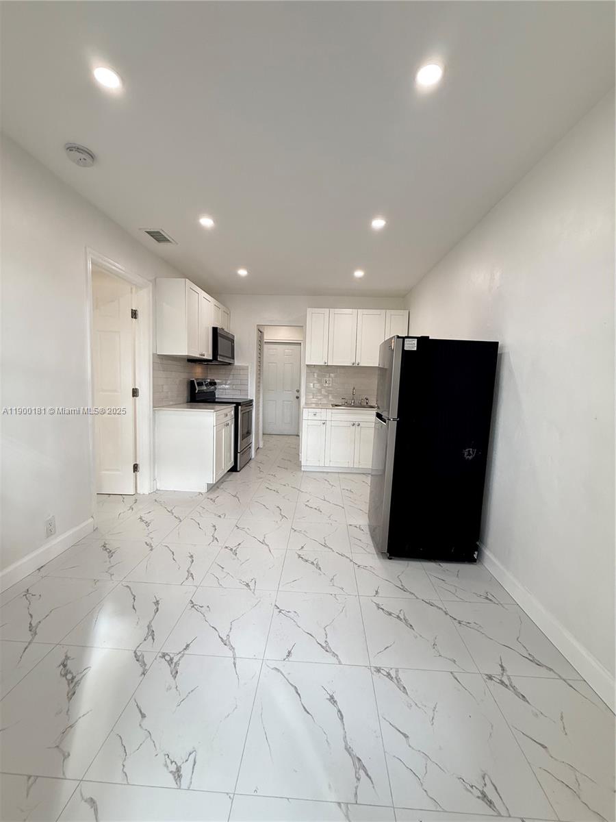 SUNNY HAVEN - Residential Lease