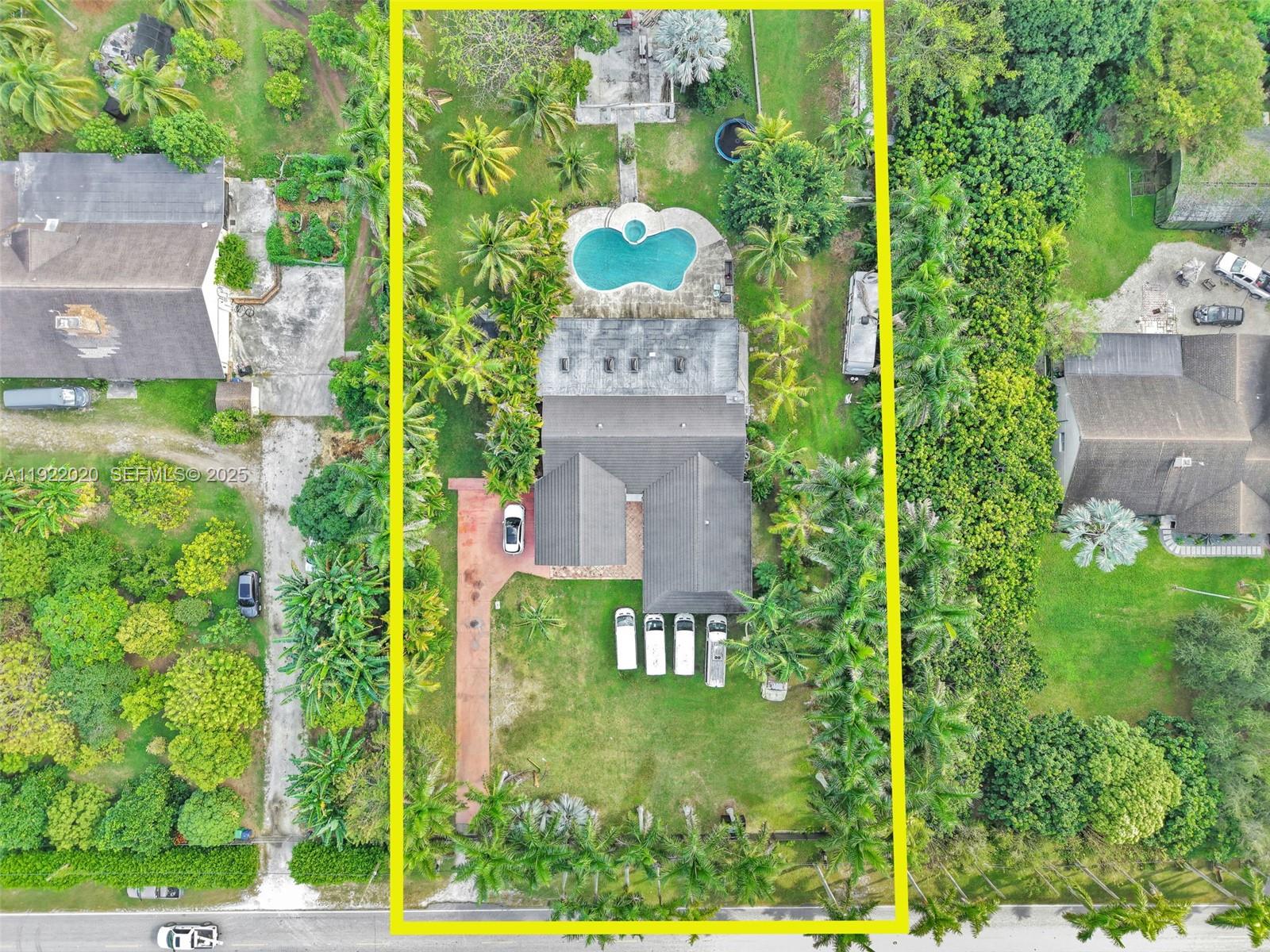 THE REDLANDS - Residential