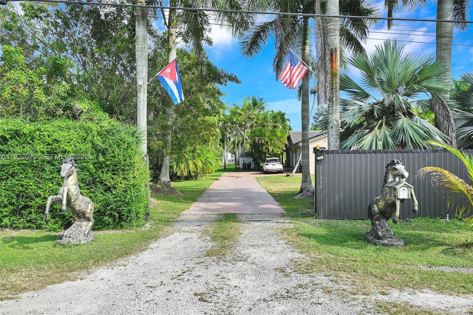 THE REDLANDS - Residential