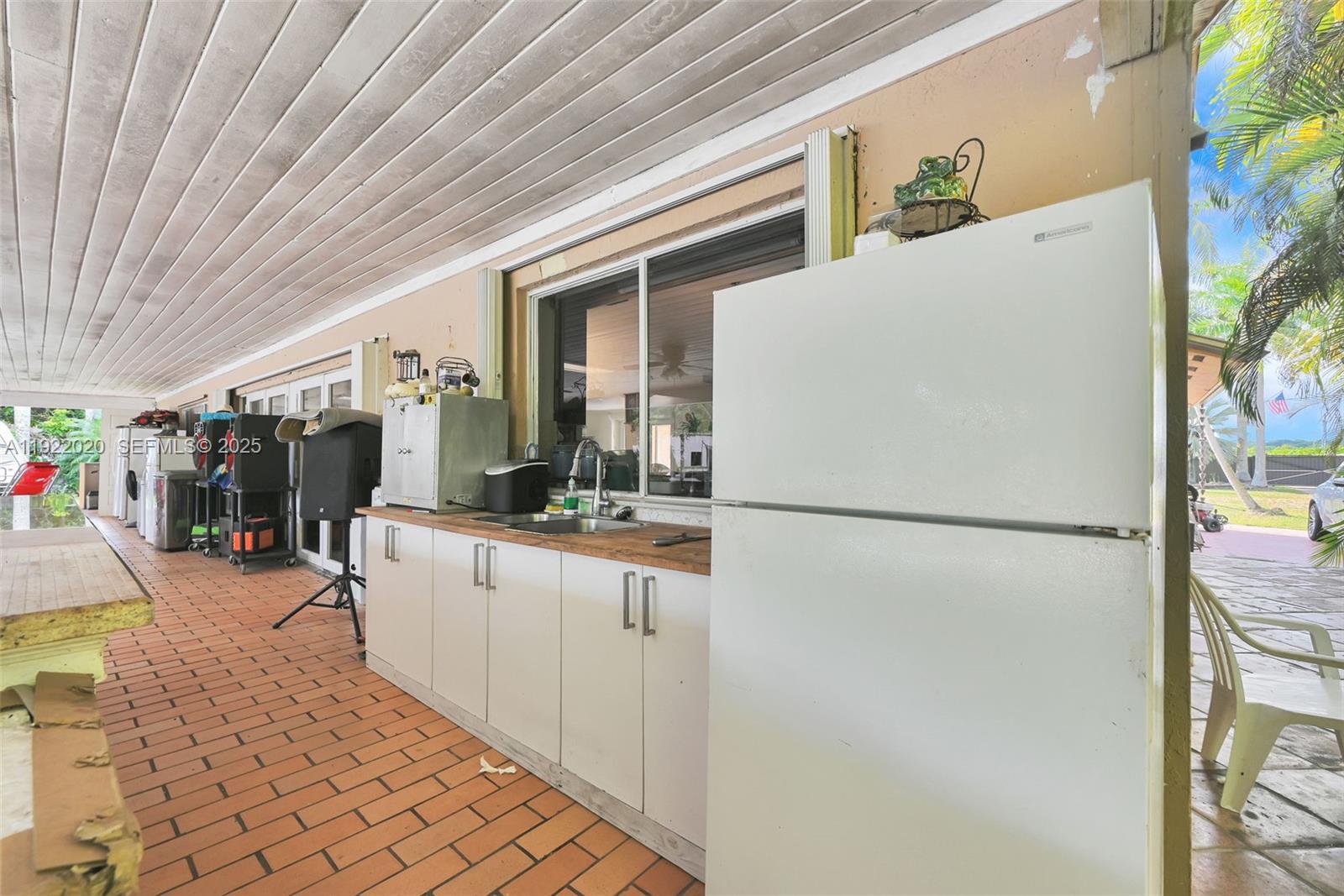 THE REDLANDS - Residential