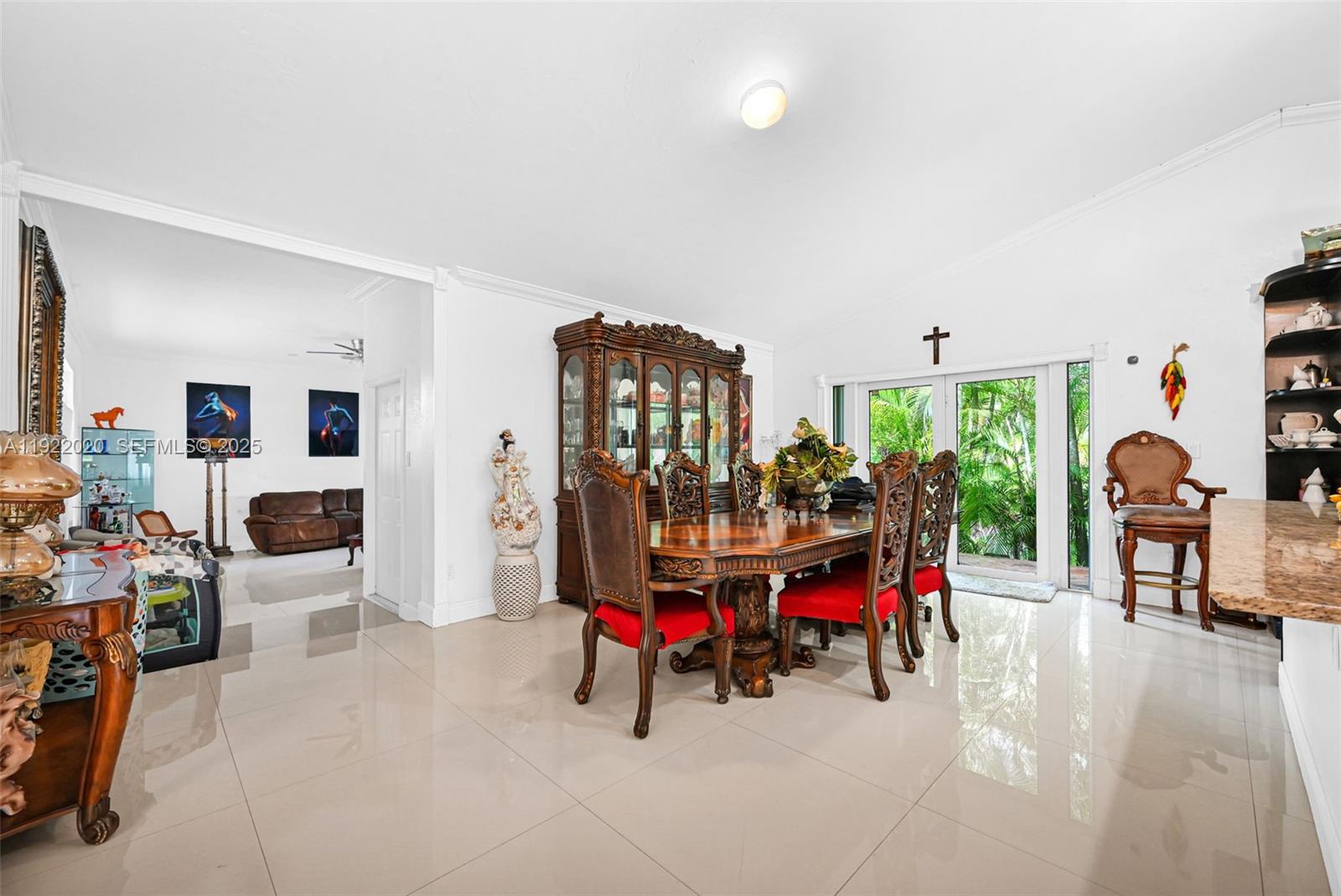 THE REDLANDS - Residential