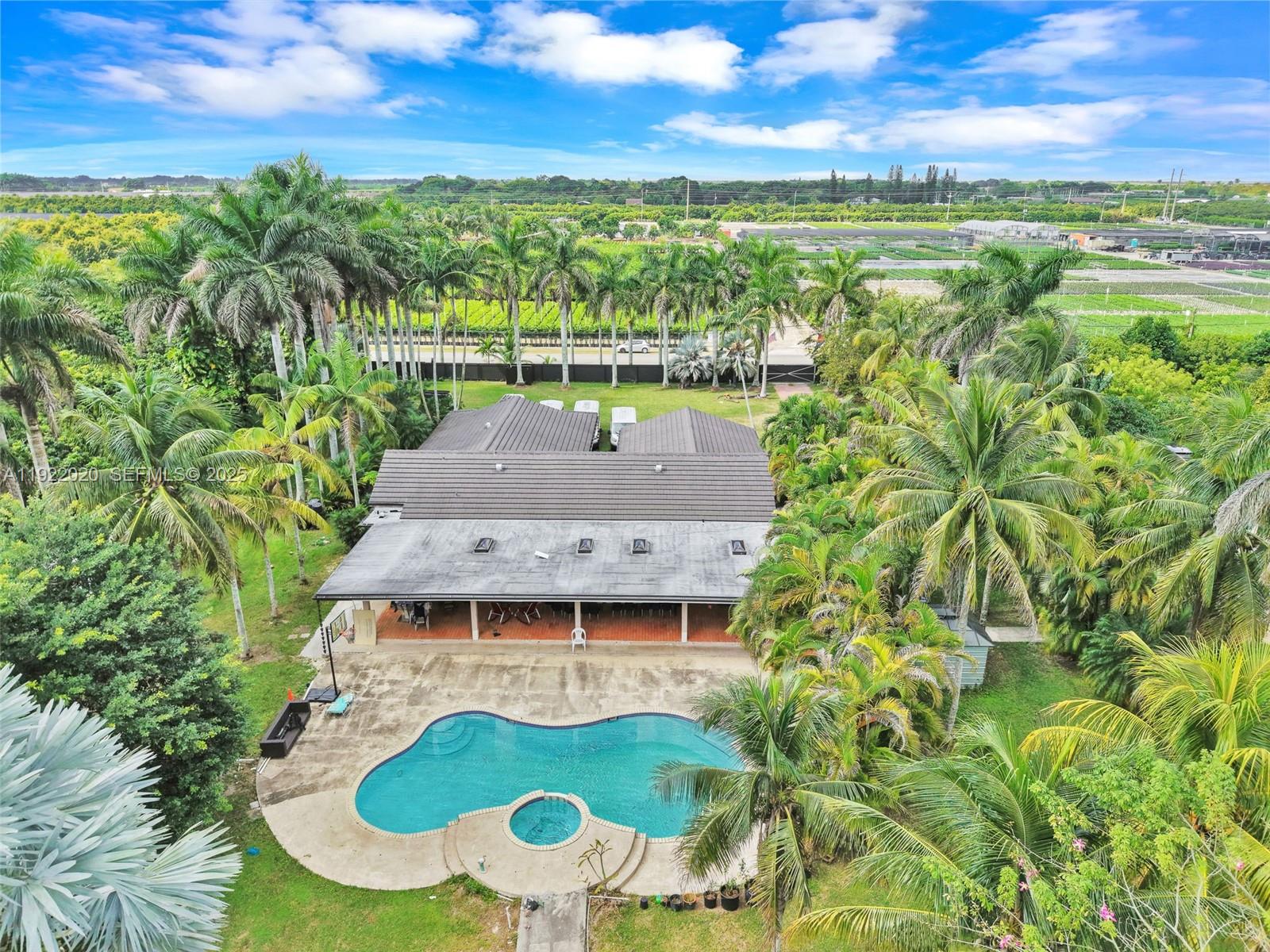 THE REDLANDS - Residential