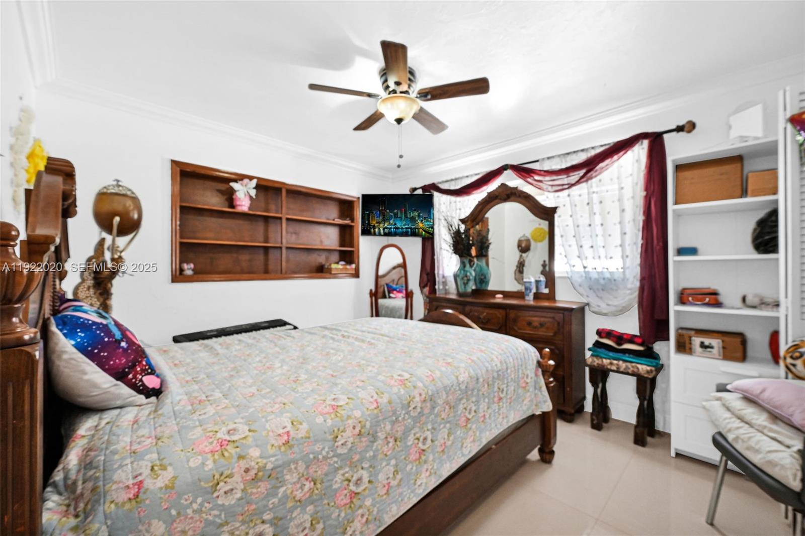 THE REDLANDS - Residential