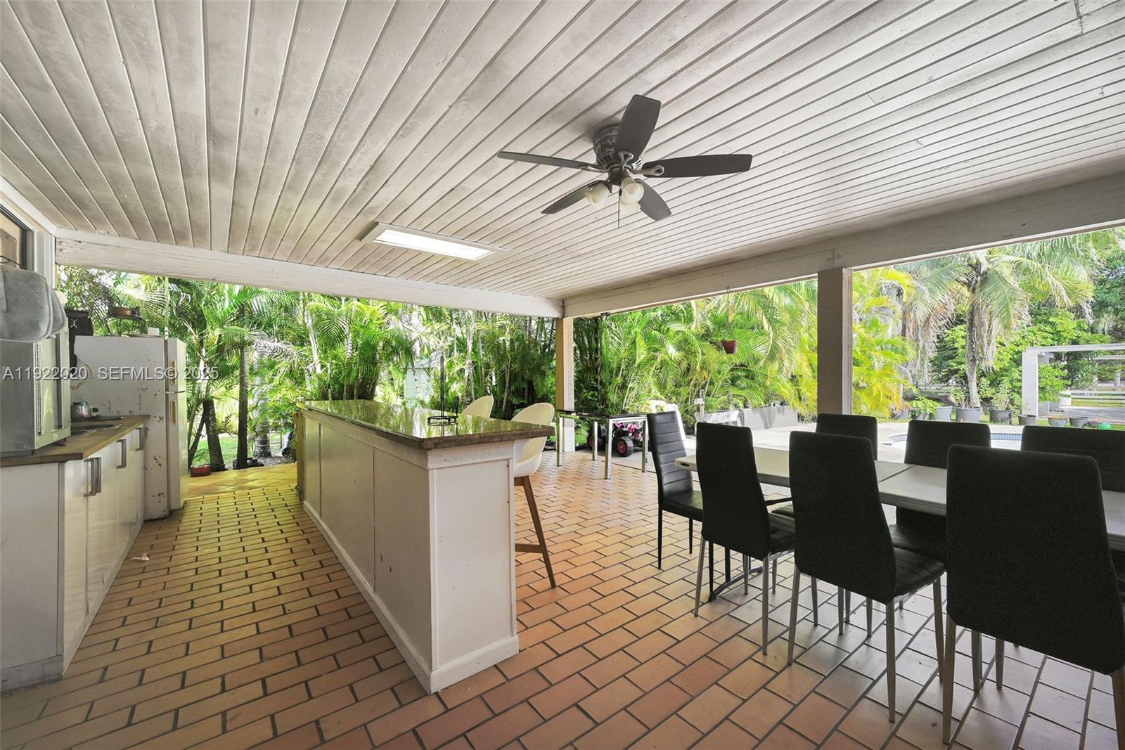 THE REDLANDS - Residential