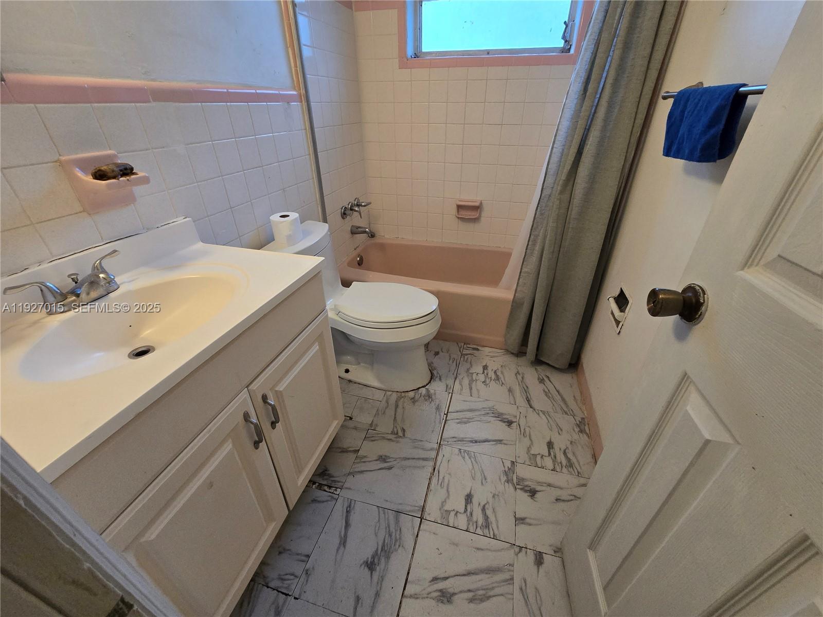 ORIOLE ESTATES SEC 1 RESU - Residential Lease