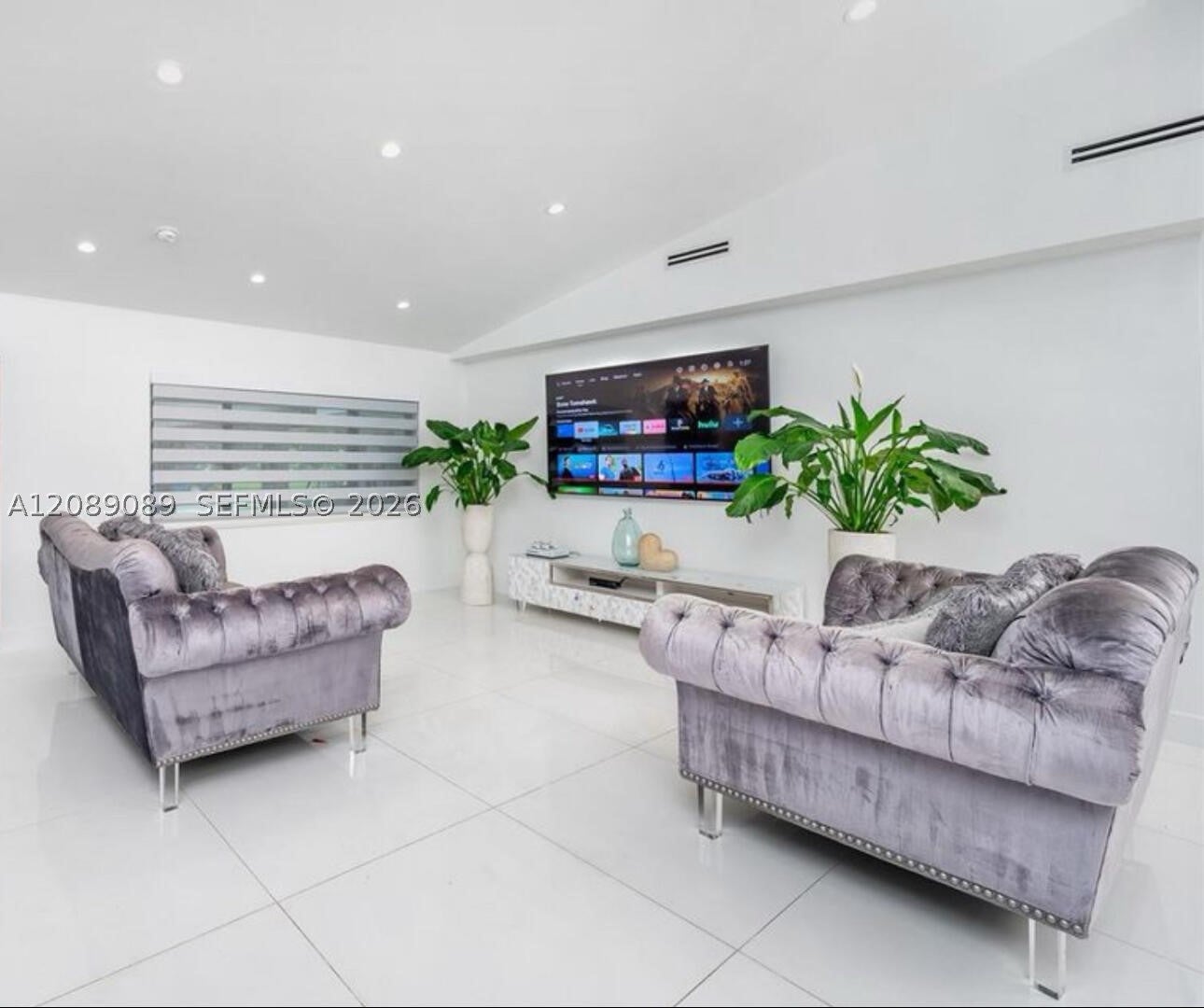 2410 SW 99th Ave, Miami FL 33165