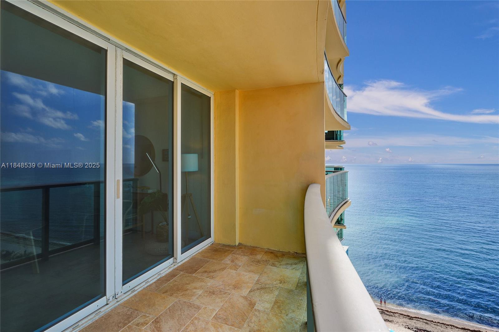 2501 S Ocean Dr 1514