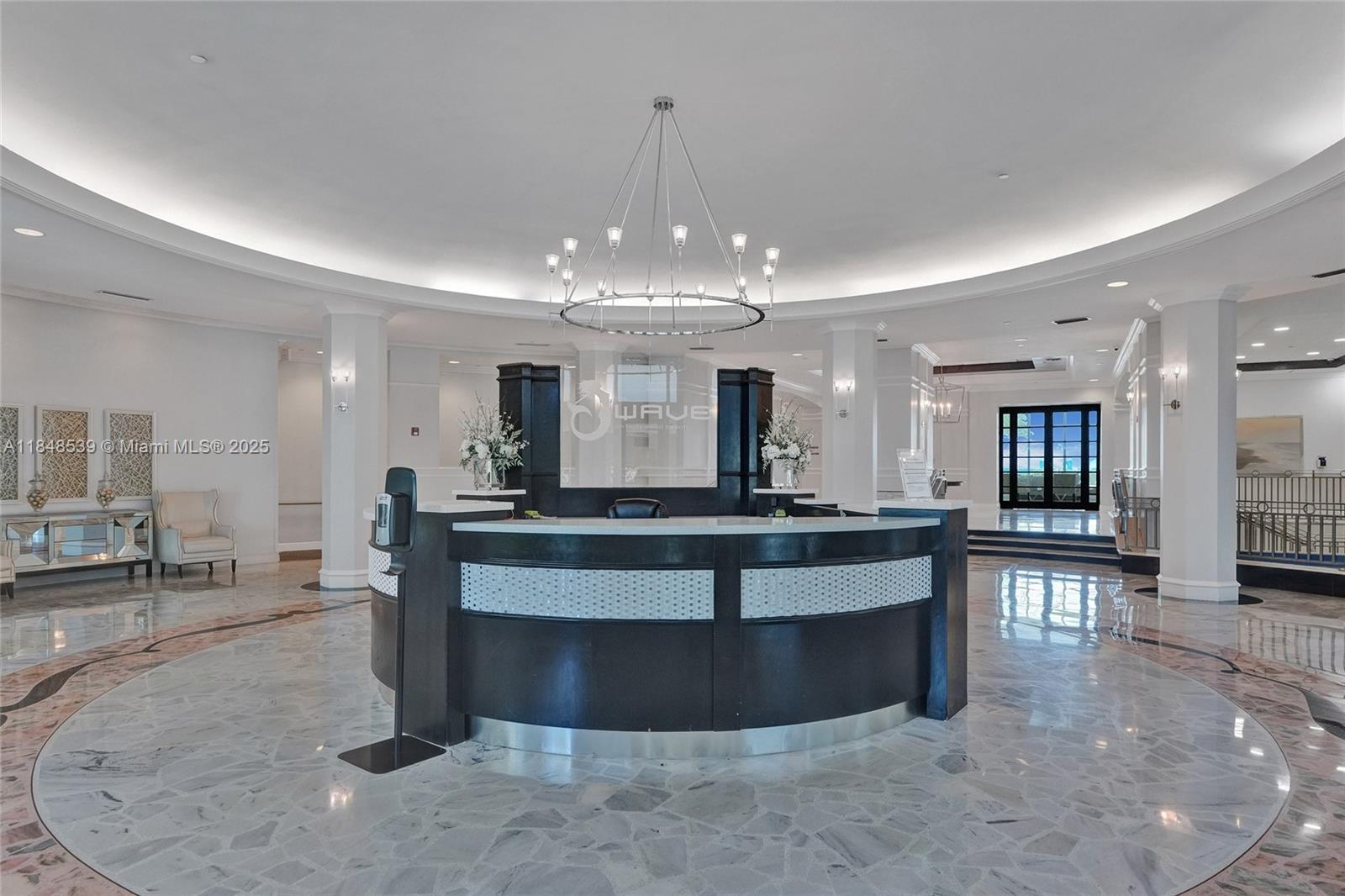 WAVE CONDO - Residential