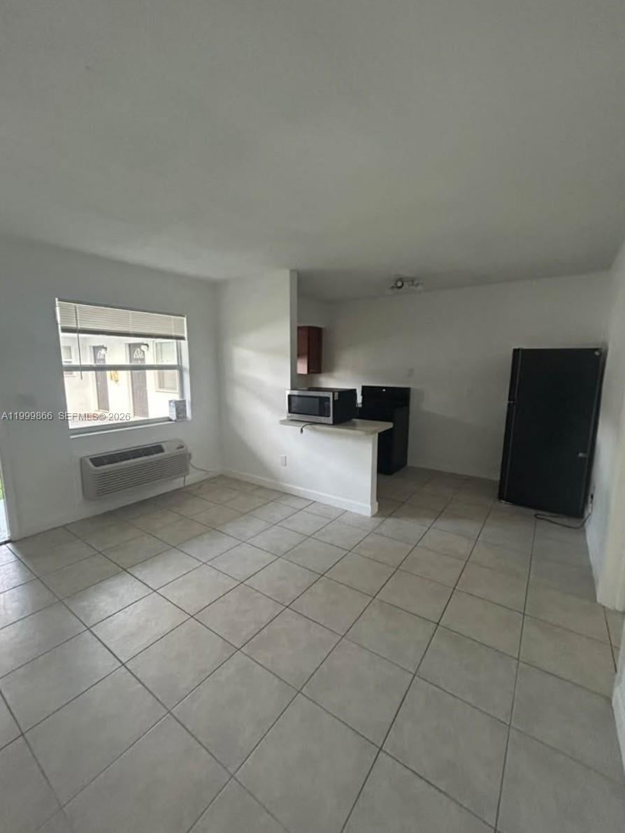 Photo of 1119 NE 15th St #6, Fort Lauderdale, FL 33304 (MLS # A11999866)