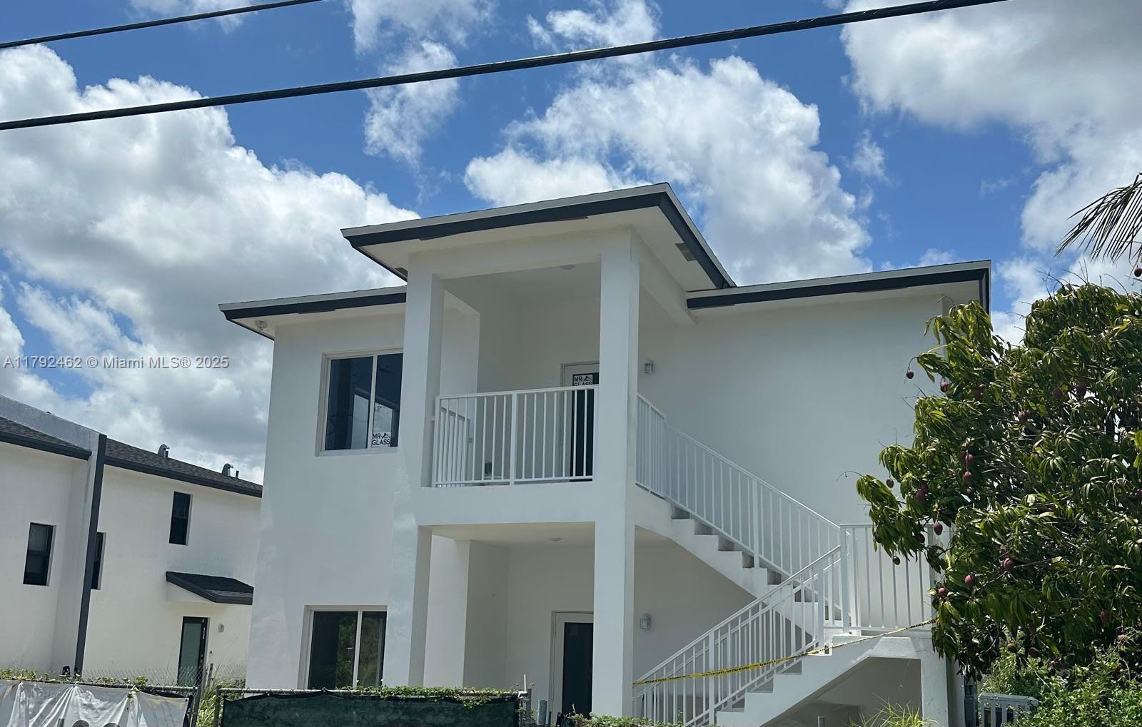 21210 Sw 119 Ave, Goulds, Miami-Dade County, Florida - 6 Bedrooms  
4 Bathrooms - 