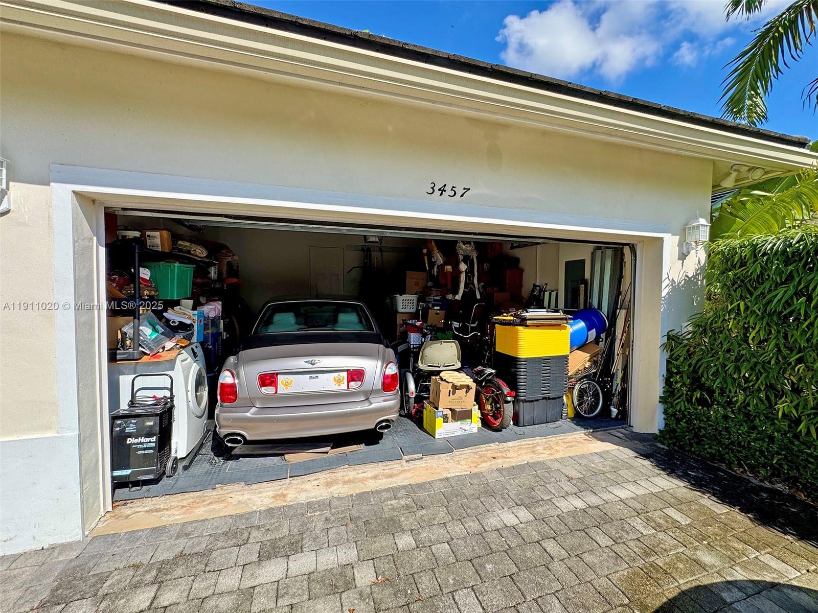 ANTIGUA AT OASIS - Residential