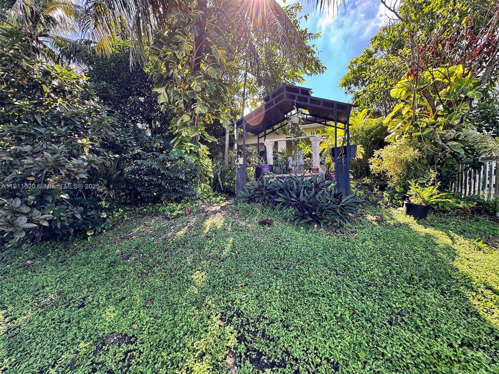 ANTIGUA AT OASIS - Residential