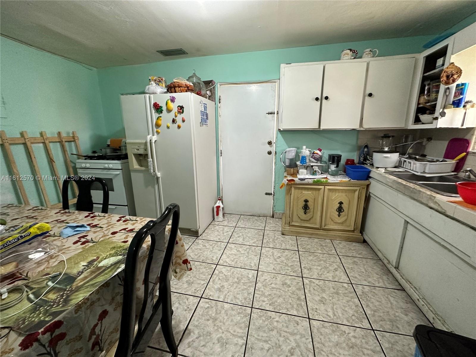 BELLEVUE SUB - Residential Income