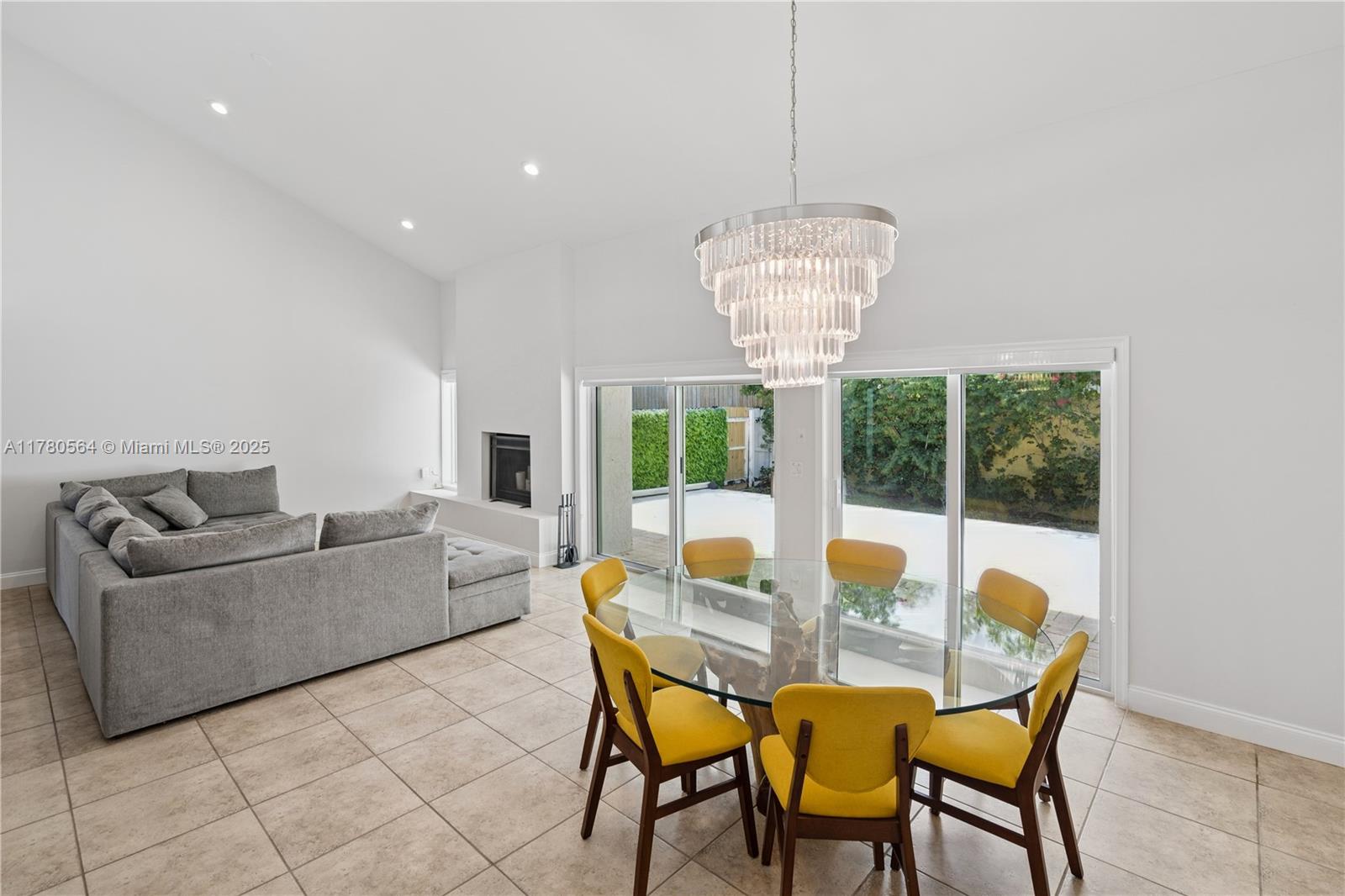HARBOUR CLUB - Residential