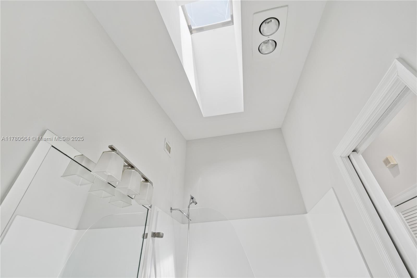 HARBOUR CLUB - Residential