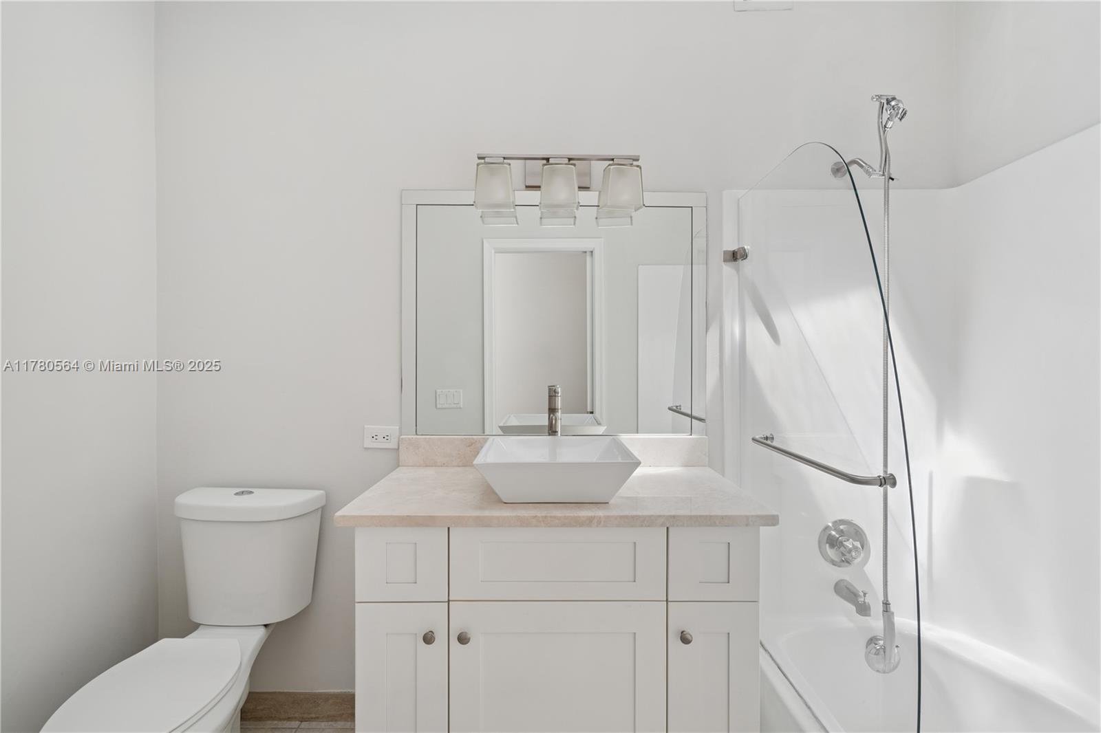 HARBOUR CLUB - Residential
