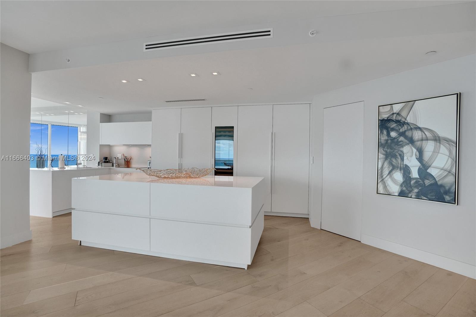 2711 HOLLYWOOD BEACH COND - Residential