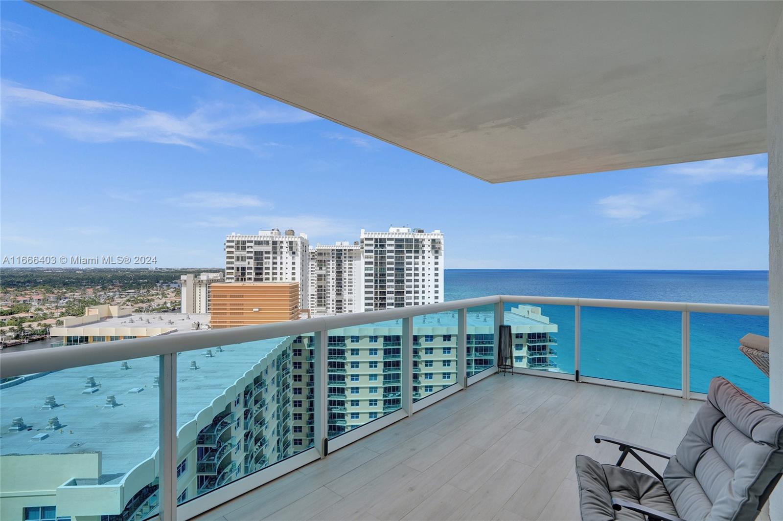 2711 HOLLYWOOD BEACH COND - Residential