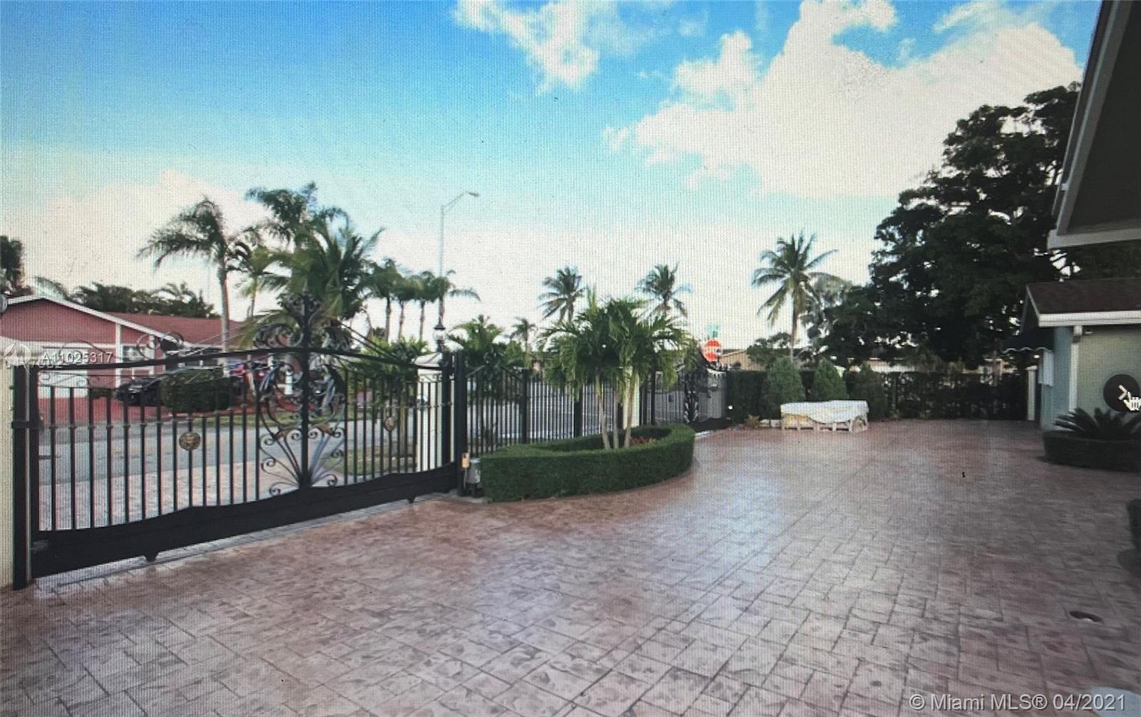 SAN SEBASTIAN UNIT NO 5 - Residential