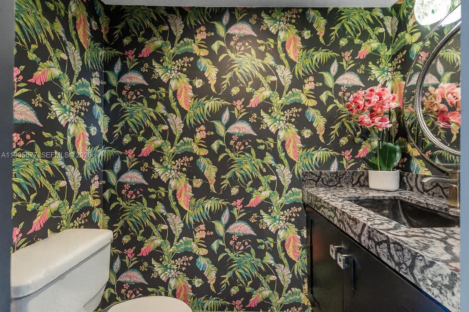 VENETIA CONDO - Residential