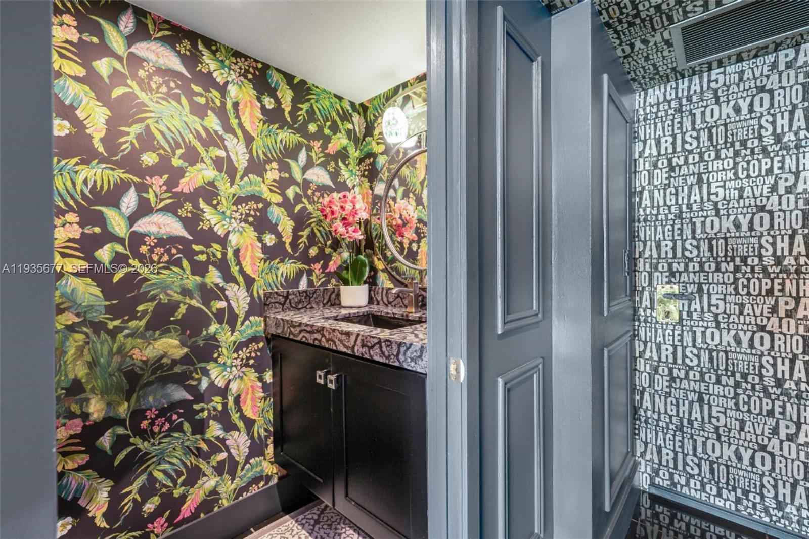 VENETIA CONDO - Residential