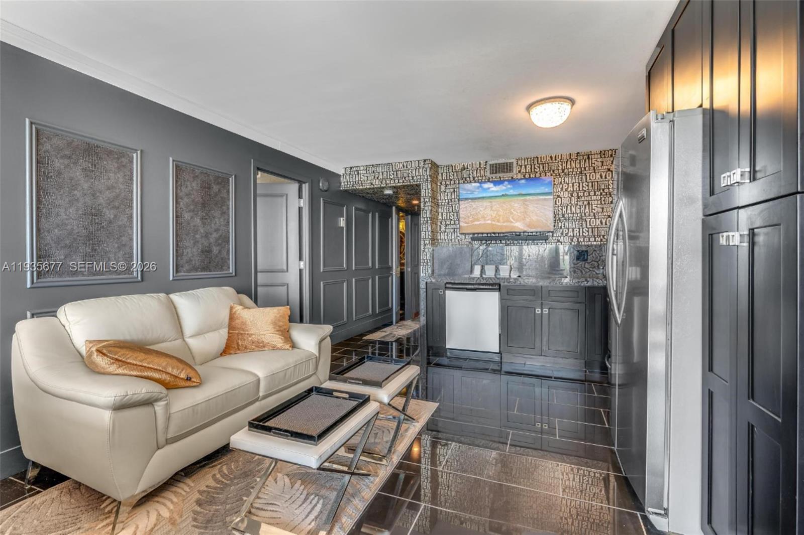 VENETIA CONDO - Residential