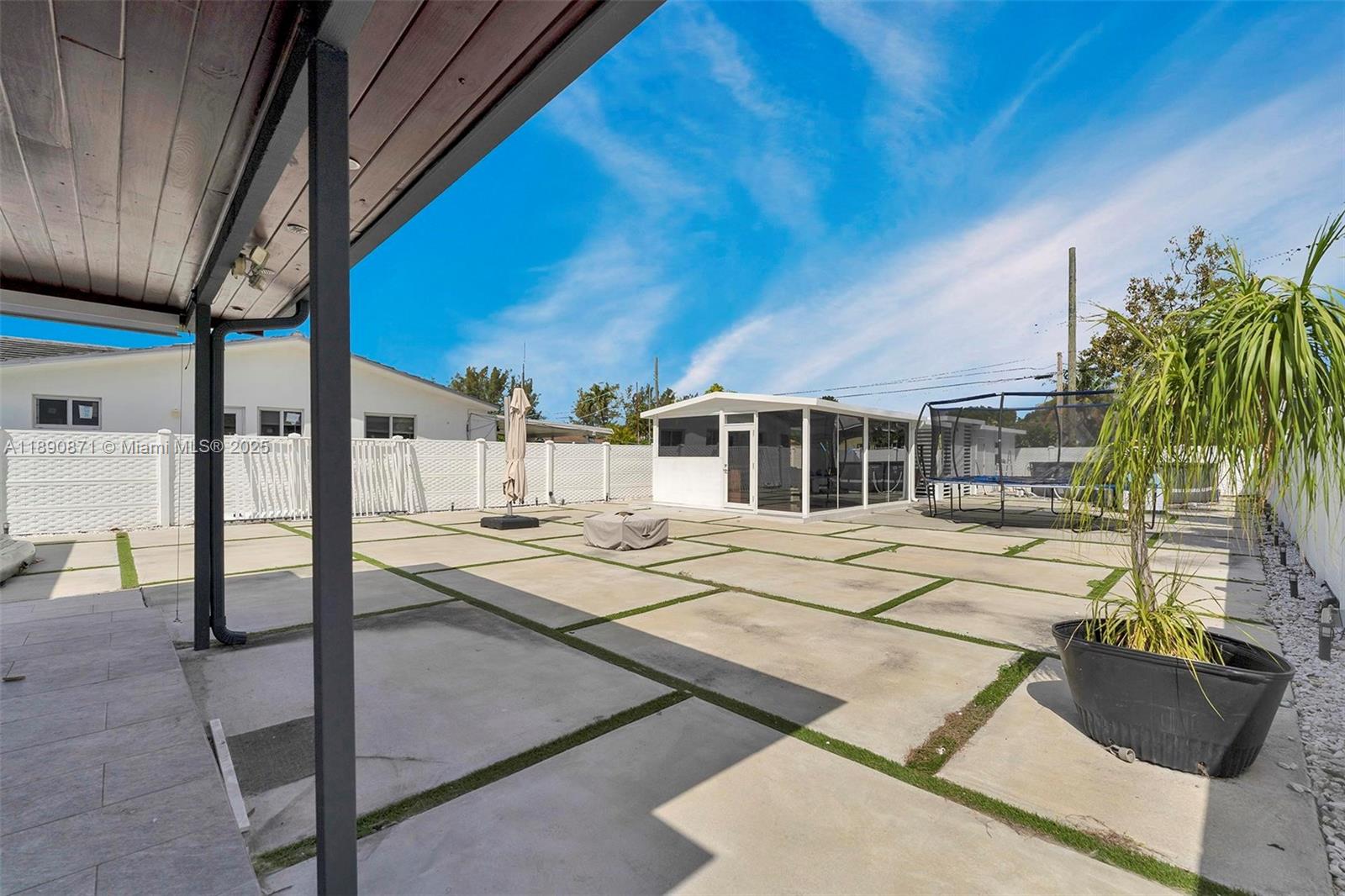 CORAL TERR SEC 1 - Residential