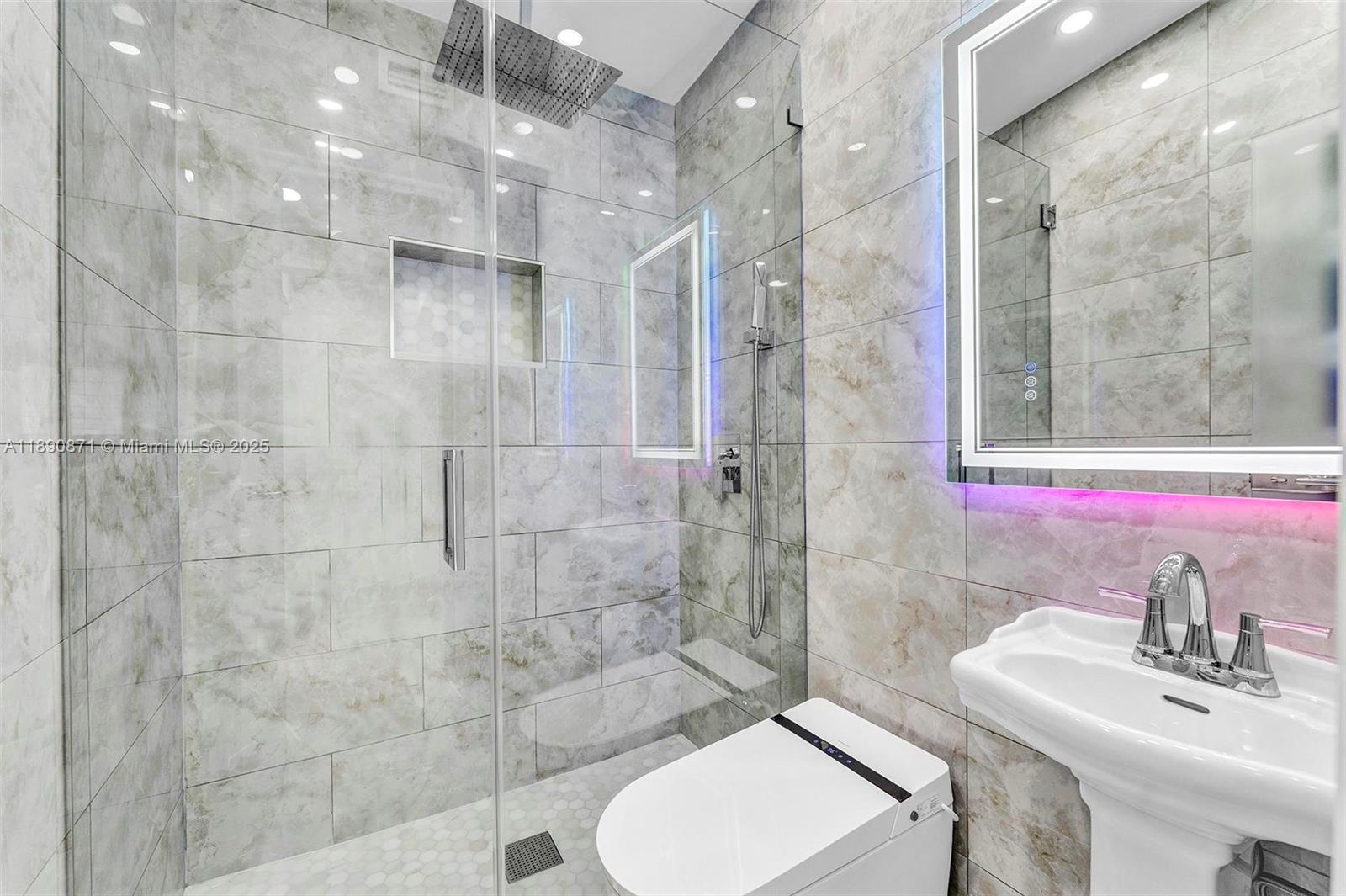 CORAL TERR SEC 1 - Residential