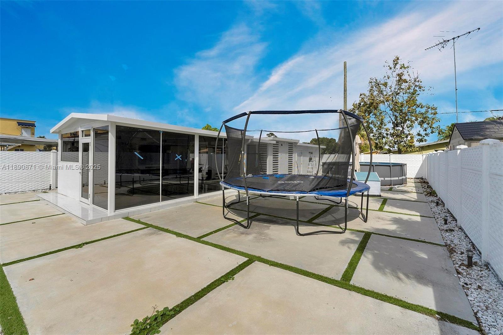 CORAL TERR SEC 1 - Residential