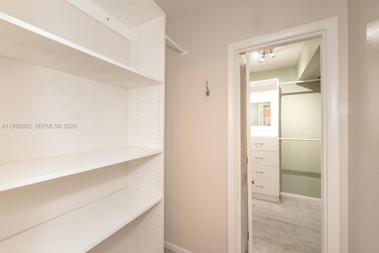 ALCA CONDO - Residential